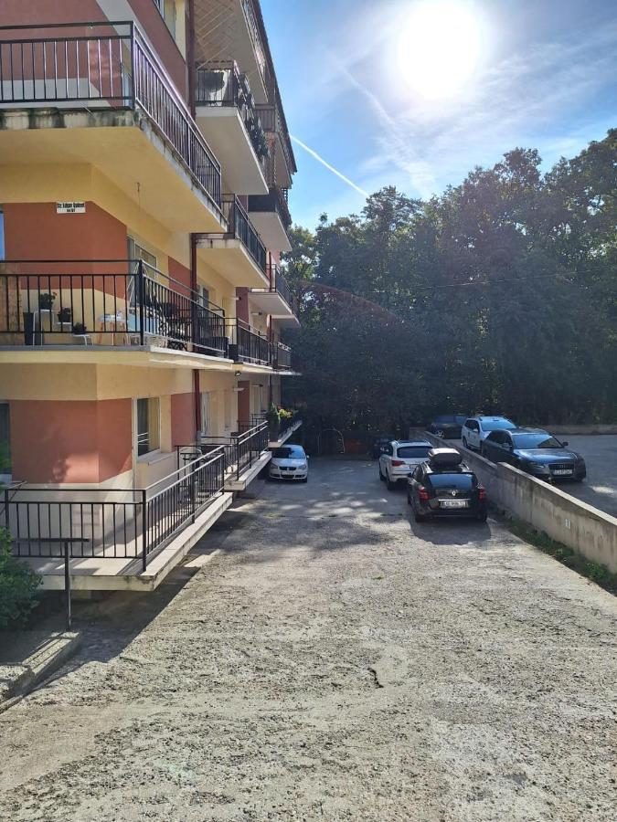 Quinet Apartament Apartment Cluj-Napoca Ngoại thất bức ảnh